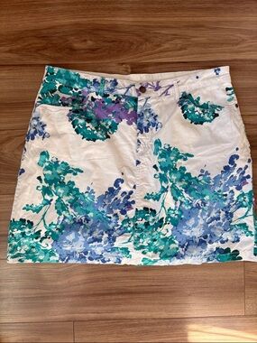 croft & barrow White Mini Skort with Teal, Blue & Purple Floral Print